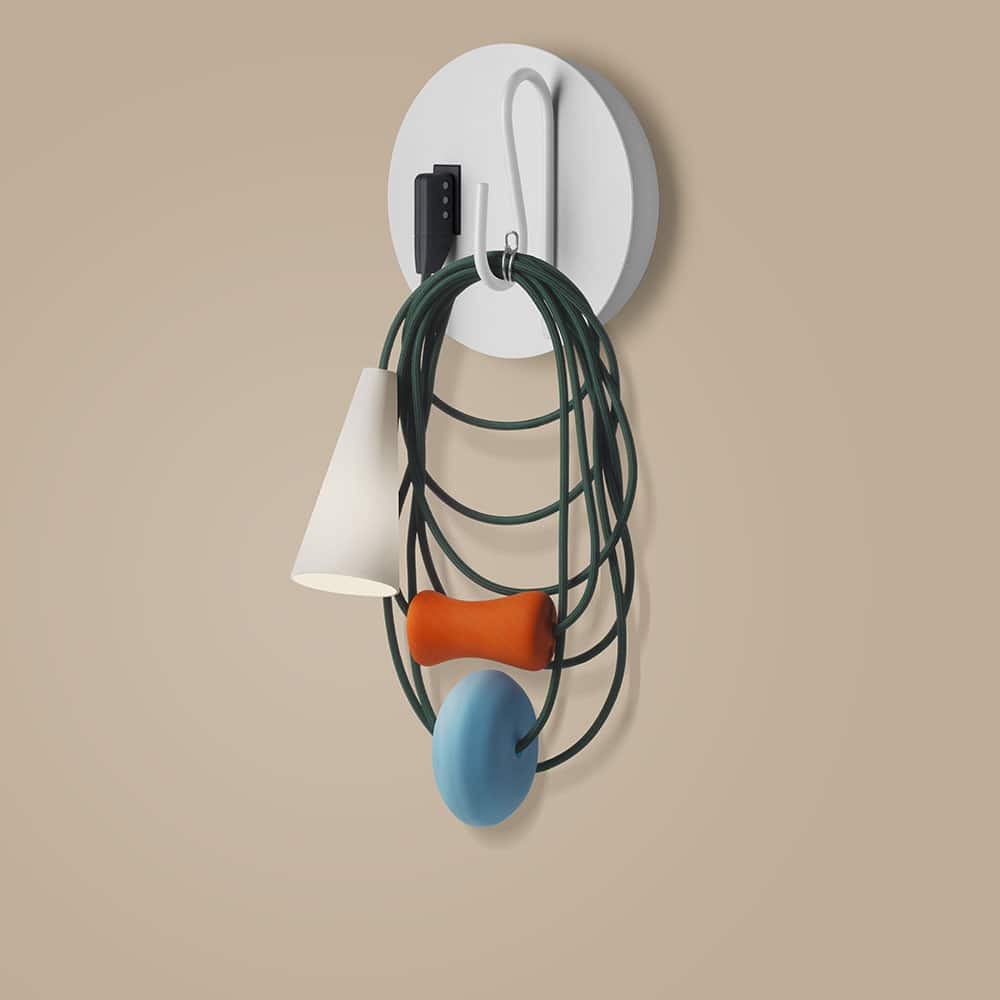 Filo-colore-Teodora-parete-Foscarini-Prisma-Light-lampada-noci