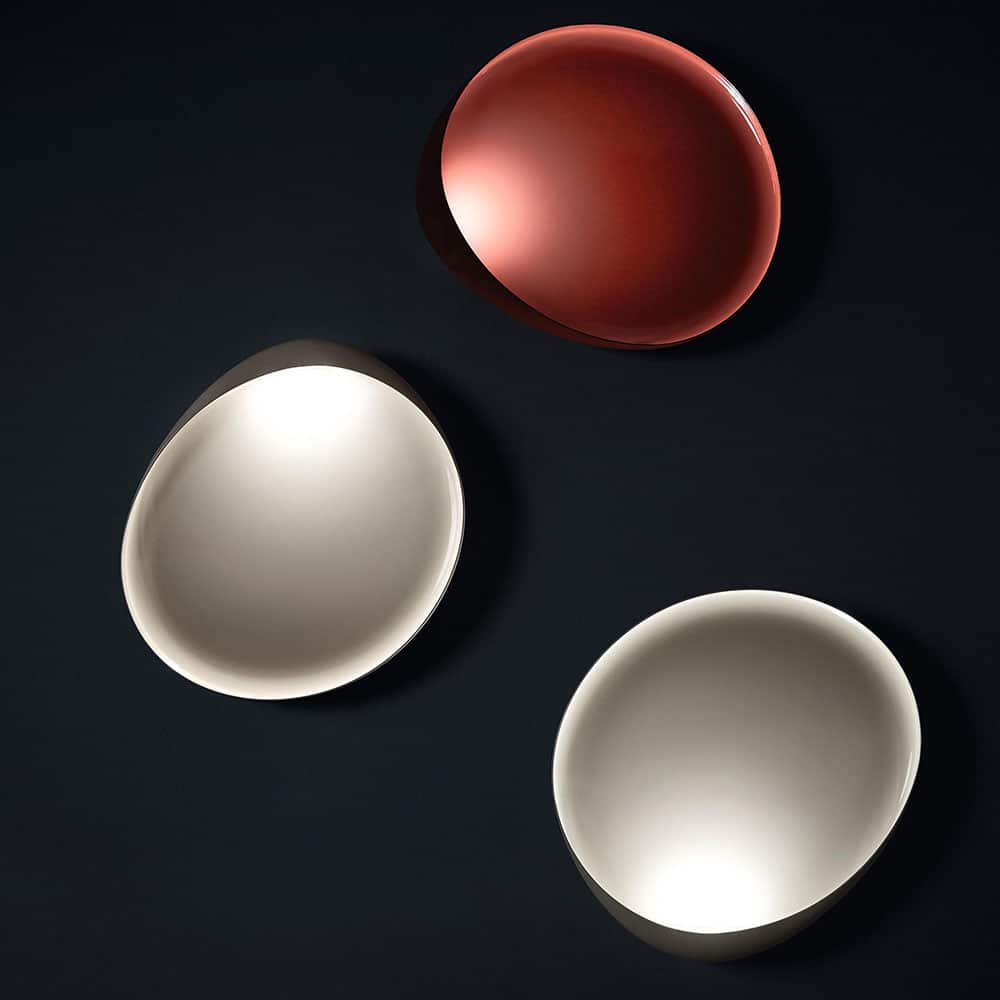 Lake lampada da parete led nelle varianti di colore ambientata foscarini prisma light consulenza illuminotecnica shop online