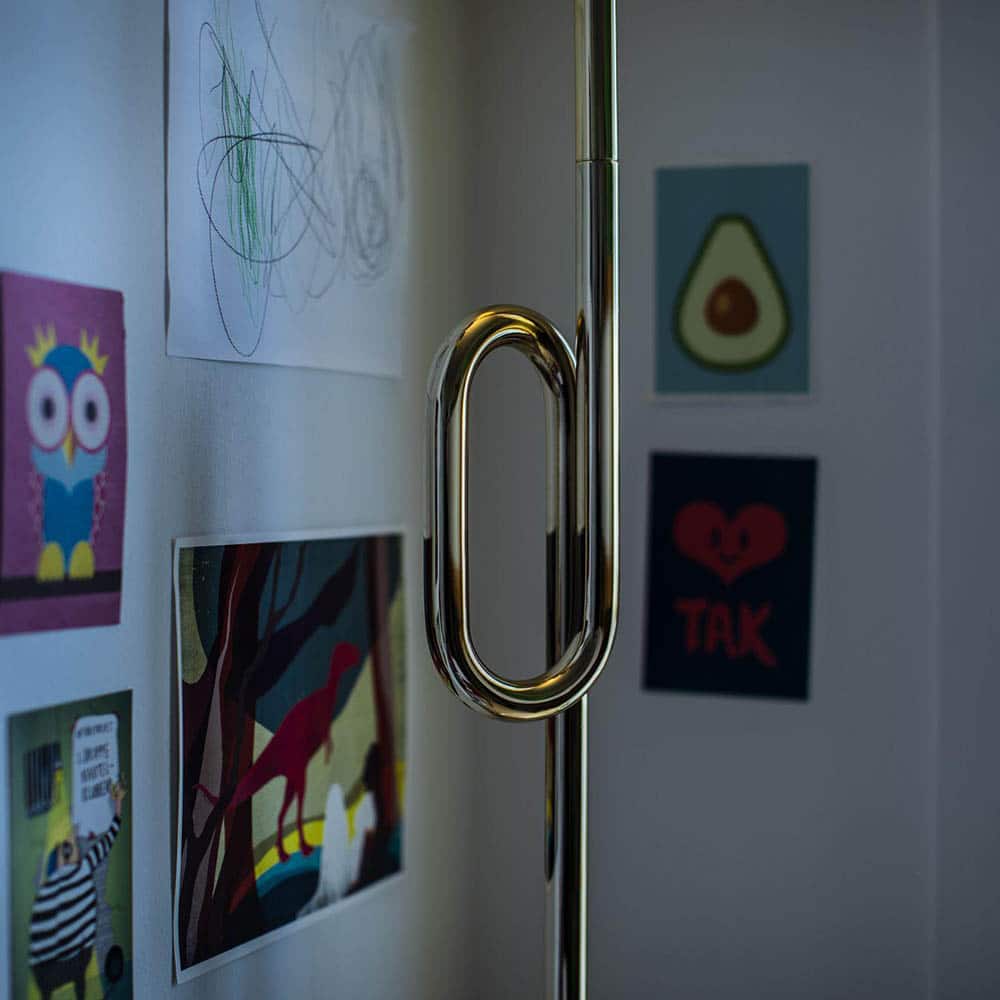 Tobia lampada da terra led integrato ottone lucido dettaglio foscarini prisma light consulenza illuminotecnica store shop online