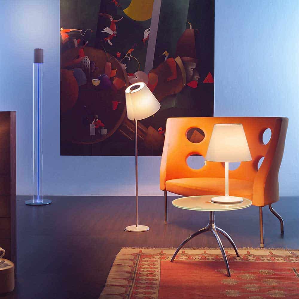 Melampo-Terra-Led-Ambientata-Artemide-Prisma-Light-Store-Lampade-Noci(1)