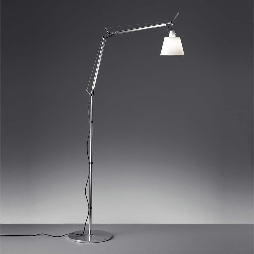 tolomeo basculante-terra-naturale-artemide-prisma-light-noci