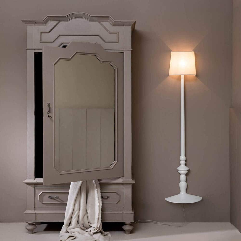 Alì-e-Babà-Lampada-Da-Terra-Led-Ambientata-Karman-Prisma-Light-Store-Lampade-Noci
