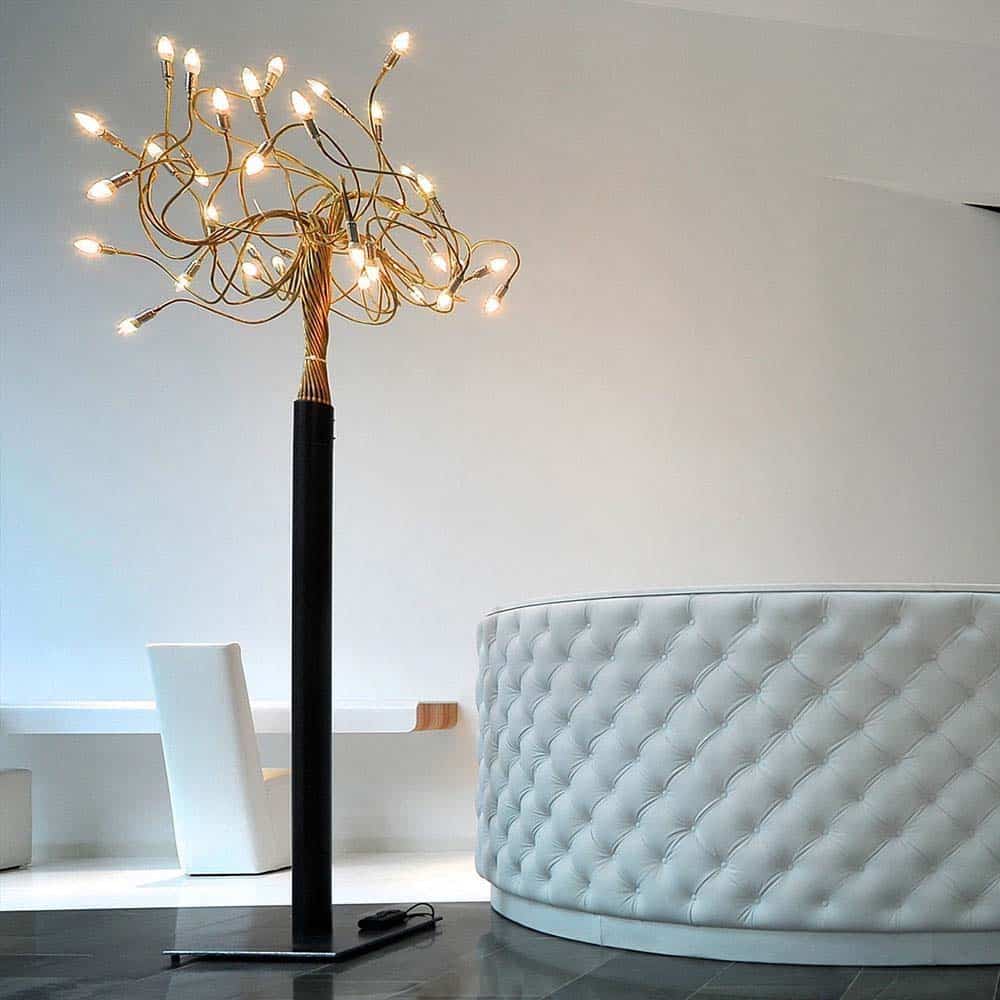 Albero-della-Luce-Ottone-Catellani-&-Smith-Artigianato-Italiano-Prisma-Light-Store-Lampade-Noci