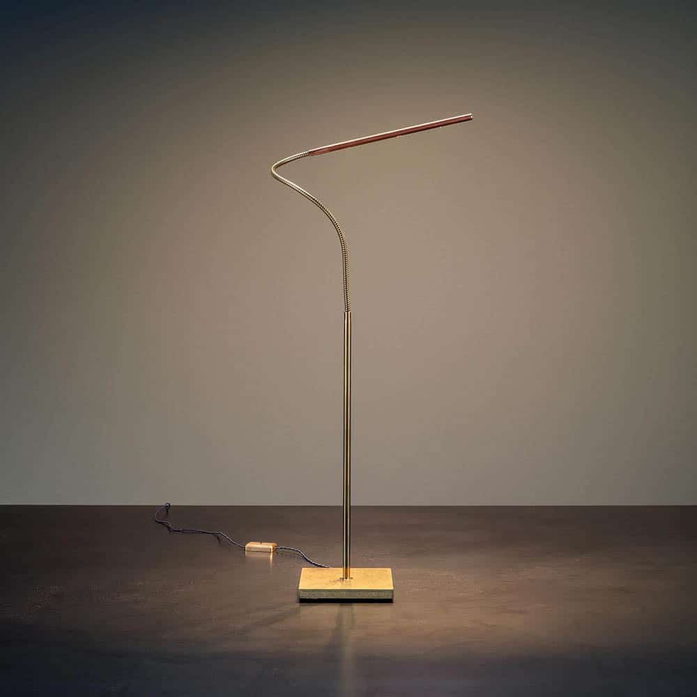 Lola T-tavolo-led-ottone-copertina-catellani & smith-prisma-light-store-lampade-noci