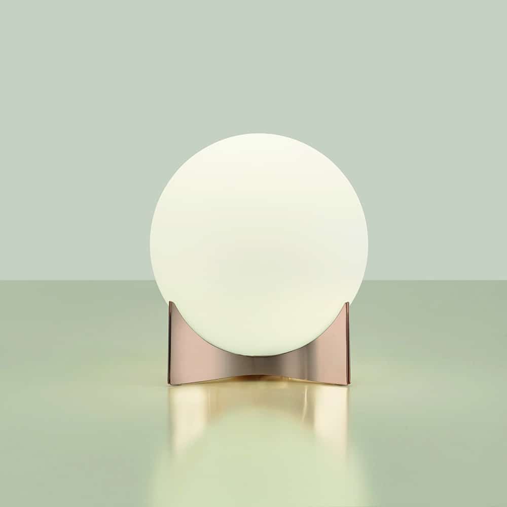 Oscar Novità 2021 Lampada da Tavolo Led ØCØ2B N4 F5 Vetro Satinato Bianco Base Oro Rosa Terzani Prisma Light Store Lampade