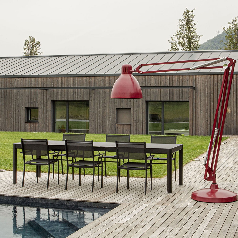 JJ-Great-Floor-Outdoor-Lampada-da-terra-led-Ambientata-Alluminio-Acciaio-Leucos-Prisma-Light-Consulenza-Illuminotecnica-Shop Online
