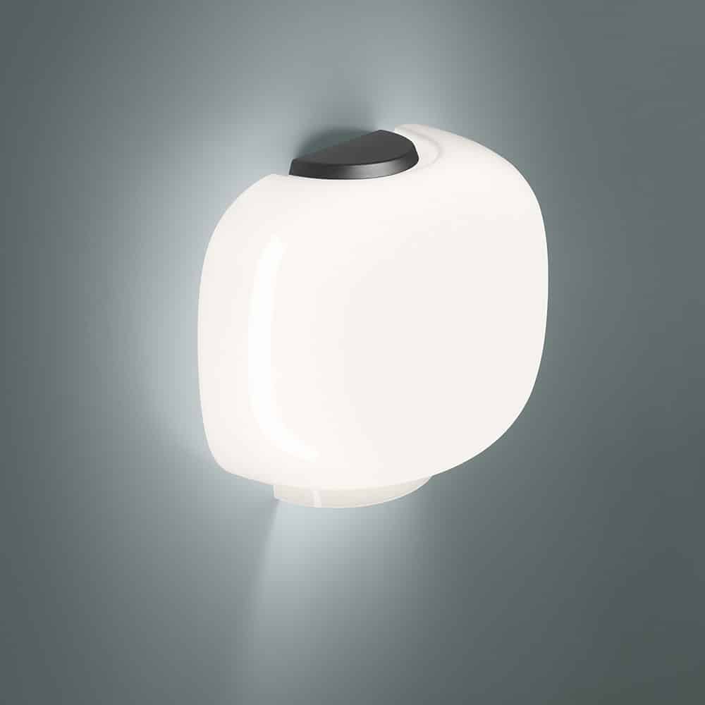Chouchin Semi Bianco lampada da parete led in vetro soffiato verniciato e antracite Foscarini Prisma Light illuminazione consulenza e progettazione