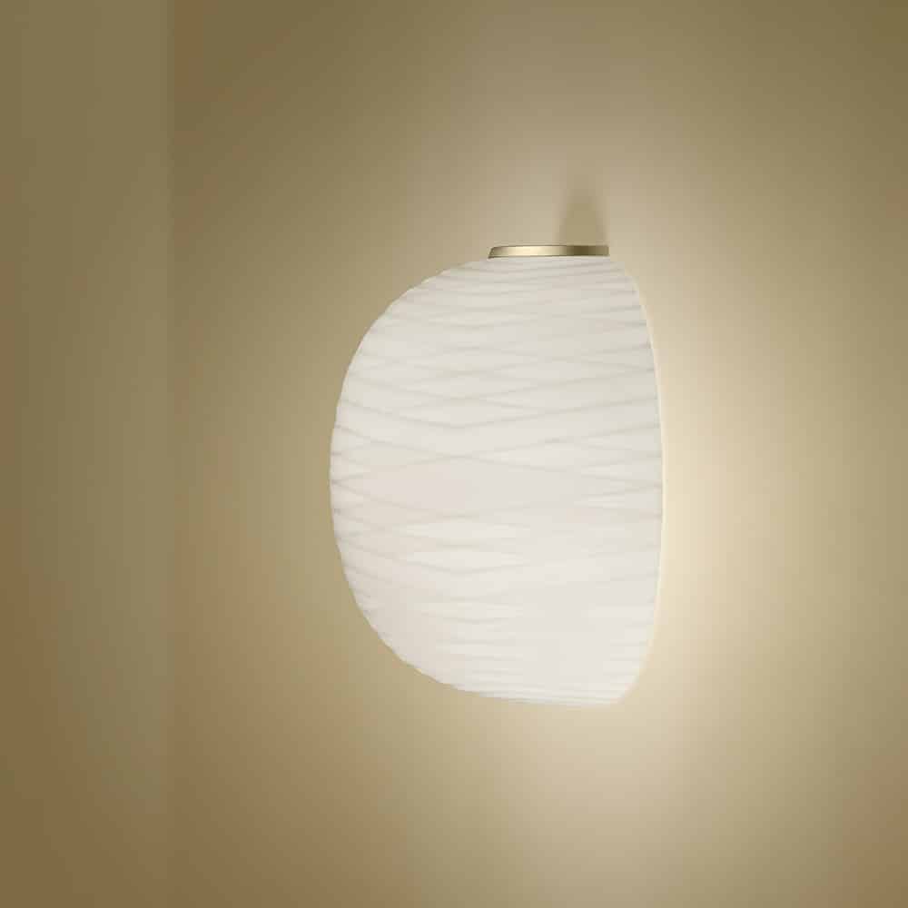 Gem Semi lampada a parete in vetro soffiato in rilievo e acidato e oro Foscarini Prisma Light illuminazione consulenza e progettazione
