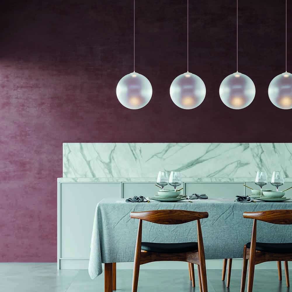 Random Solo Frosted White 28 lampada a sospensione led integrato ambientata Lodes Prisma Light illuminazione shop online