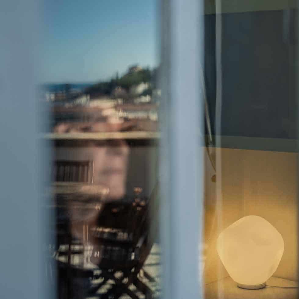 HOBA T - Lampada da Tavolo in Esposizione - immagine 4