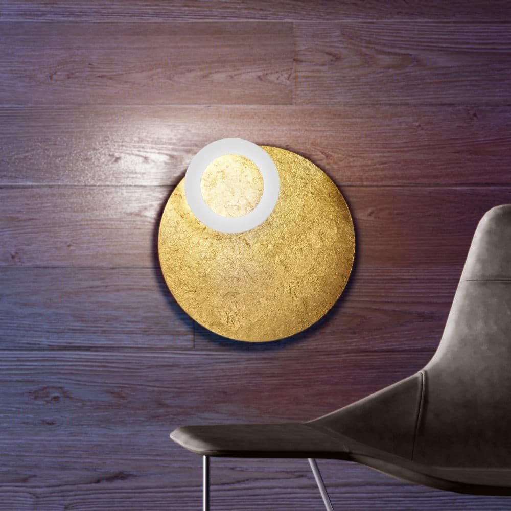 Vera-50-lampada-da-Soffitto-o-parete-Icone-Luce-finitura-Foglia-Oro-e-anello-bianco-Prisma-Light.jpg