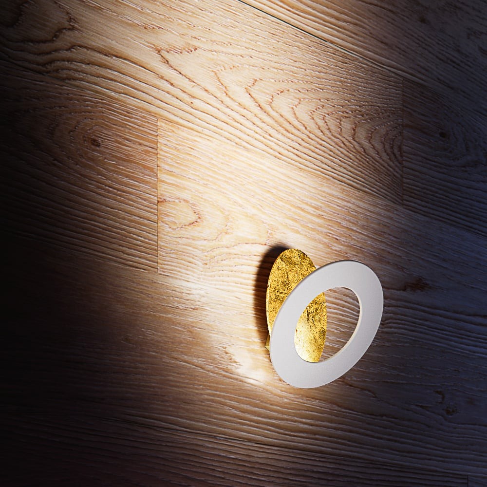 Vera-Wall-21-lampada-da-parete-soffitto-Icone-Luce-finitura-Foglia-Oro-e-anello-bianco-Prisma-Light.jpg