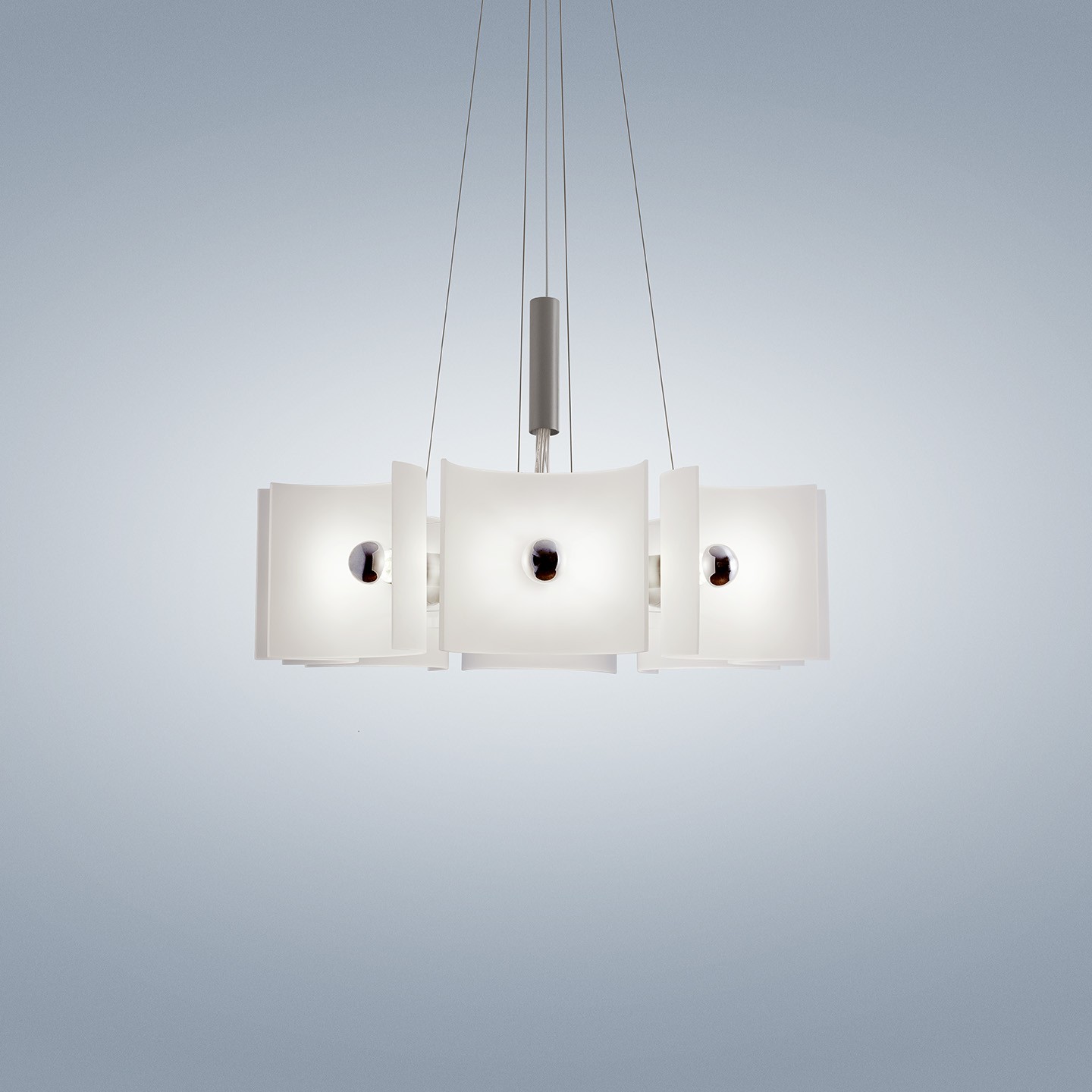 Ronde-Etoile-lampada-a-sospensione-Foscarini-FN3310S100-16E50-in-vetro-satinato-Prisma-Light.jpg